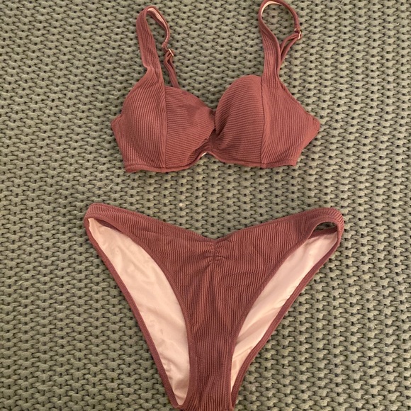Mauve bikini set - Picture 1 of 1